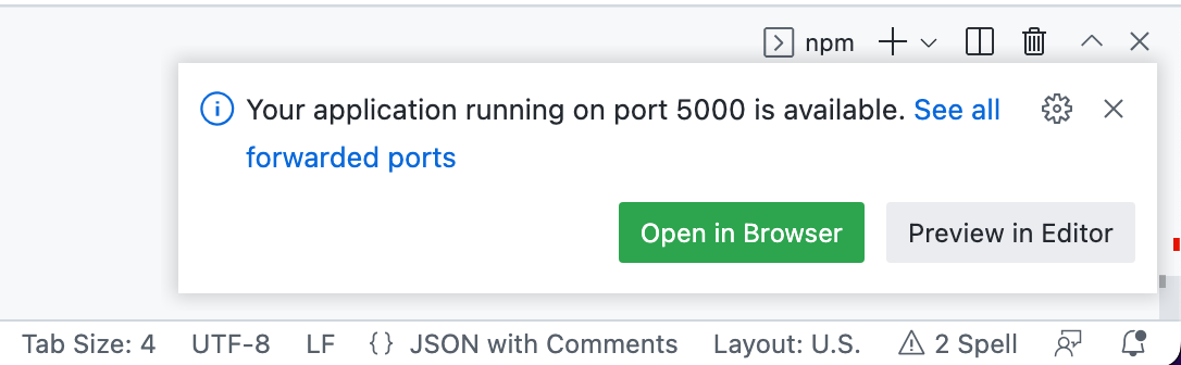 Screenshot der Meldung zur Portweiterleitung mit dem Text: „Deine Anwendung wird auf Port 5000 ausgeführt und ist verfügbar.“ Die Schaltfläche „Im Browser öffnen“ wird ebenfalls angezeigt.